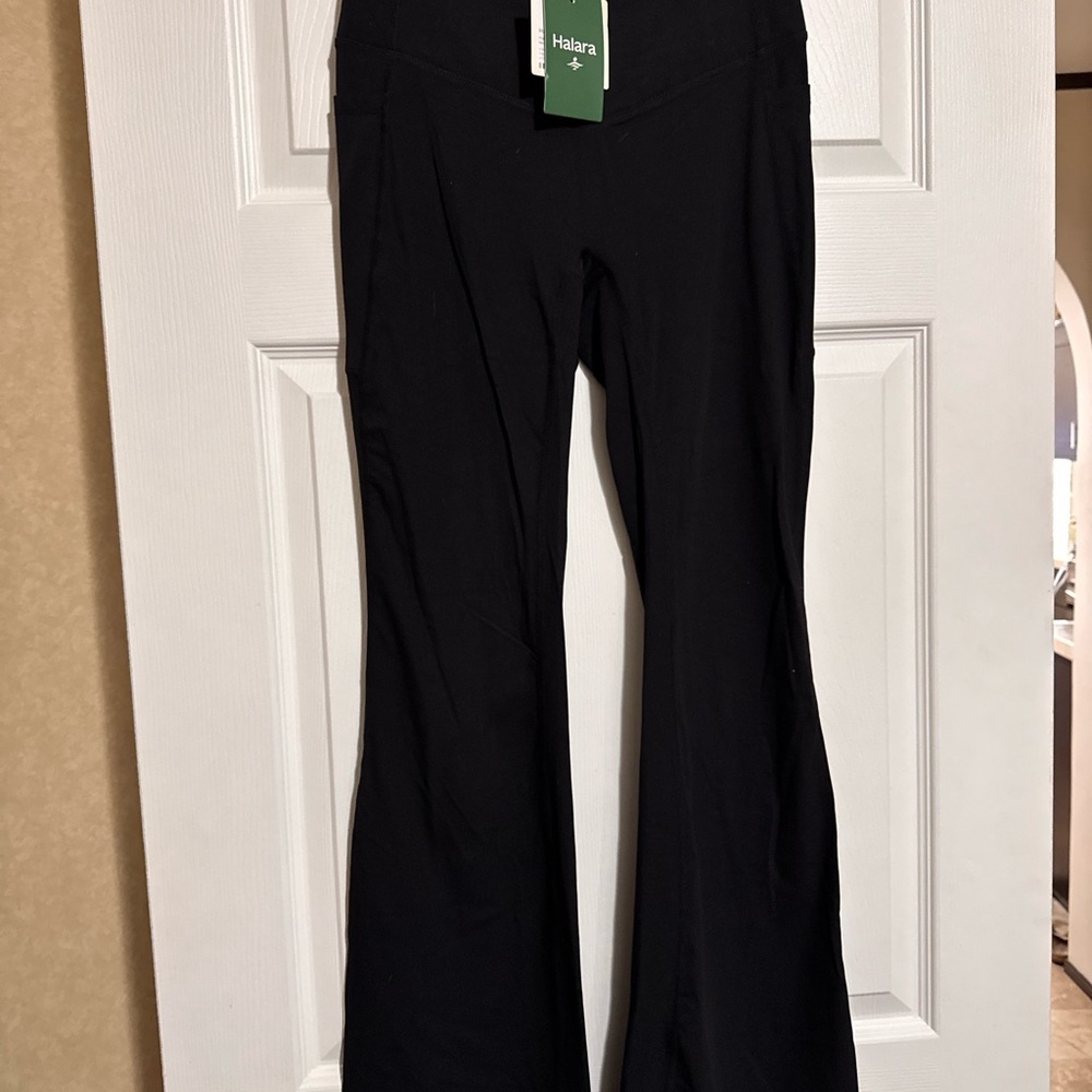 HALARA Women's Black Flare Leggings